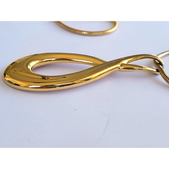 Vintage Monet Eternity Pendant Necklace and Original Gold Snake Chain Signed - Picture 6 of 9